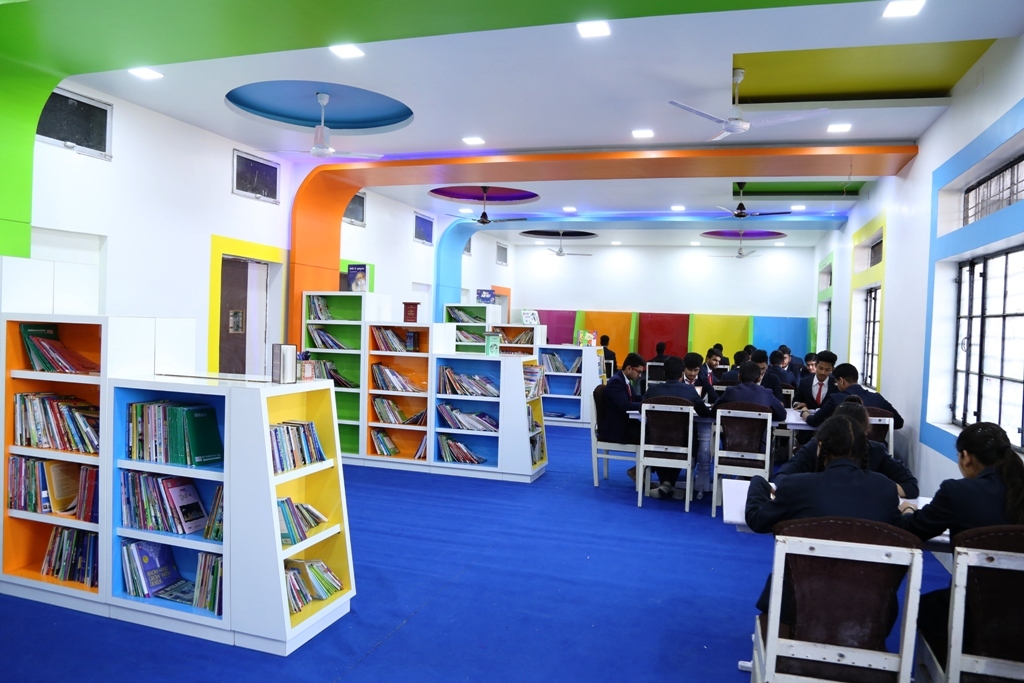 LITTLE CHAMPS SCHOOL